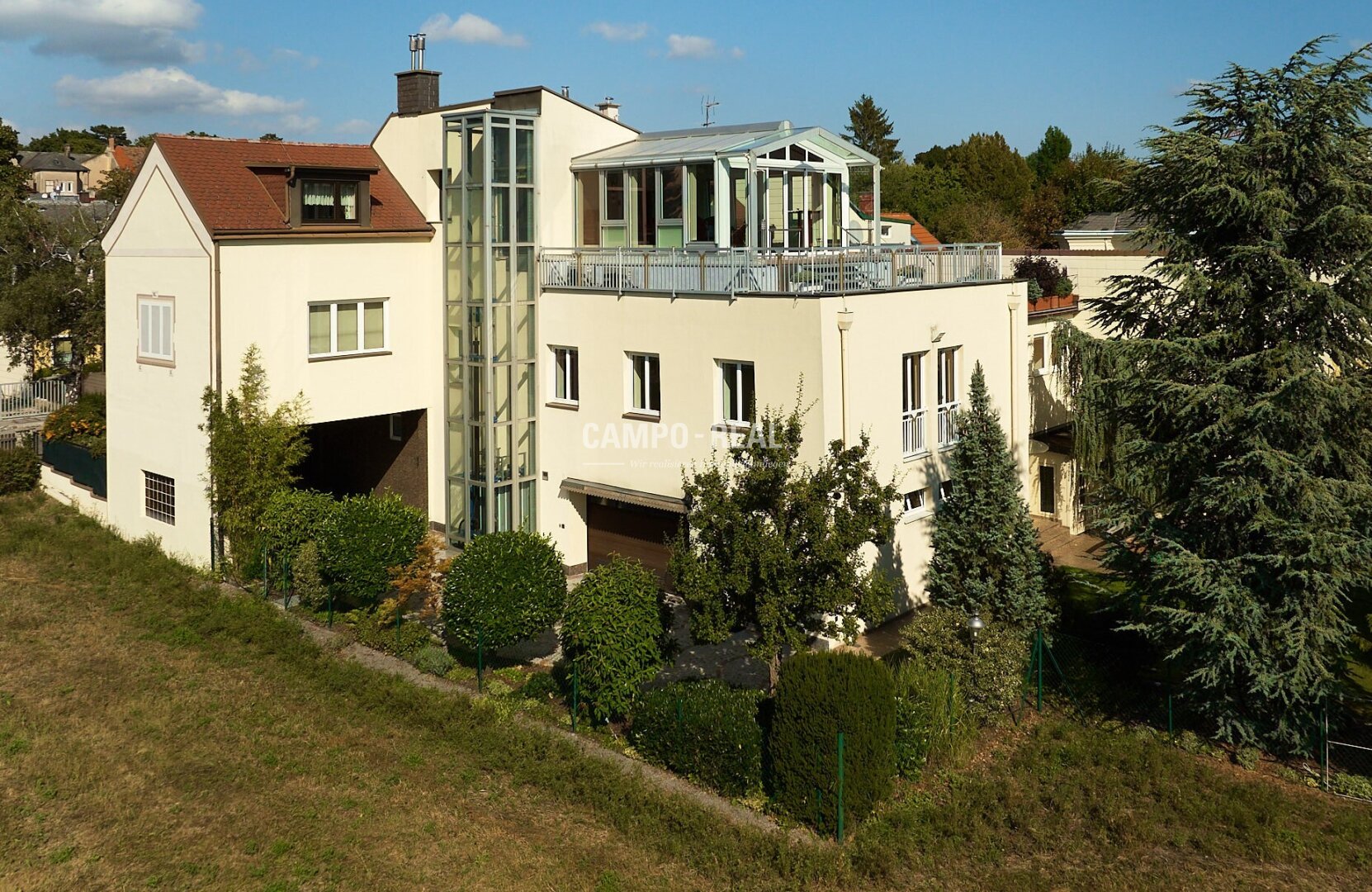 CAMPO-MEHRFAMILIENHAUS: Gut gebaut, gepflegt und Top-Preis