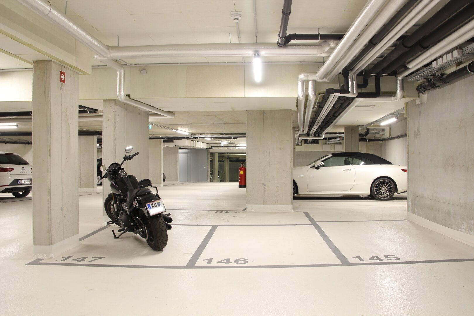 PROVISIONSFREI: MOTORRAD-STELLPLATZ IN TIEFGARAGE NÄHE BAHNHOF, KORNEUBURG ZENTRUM!!