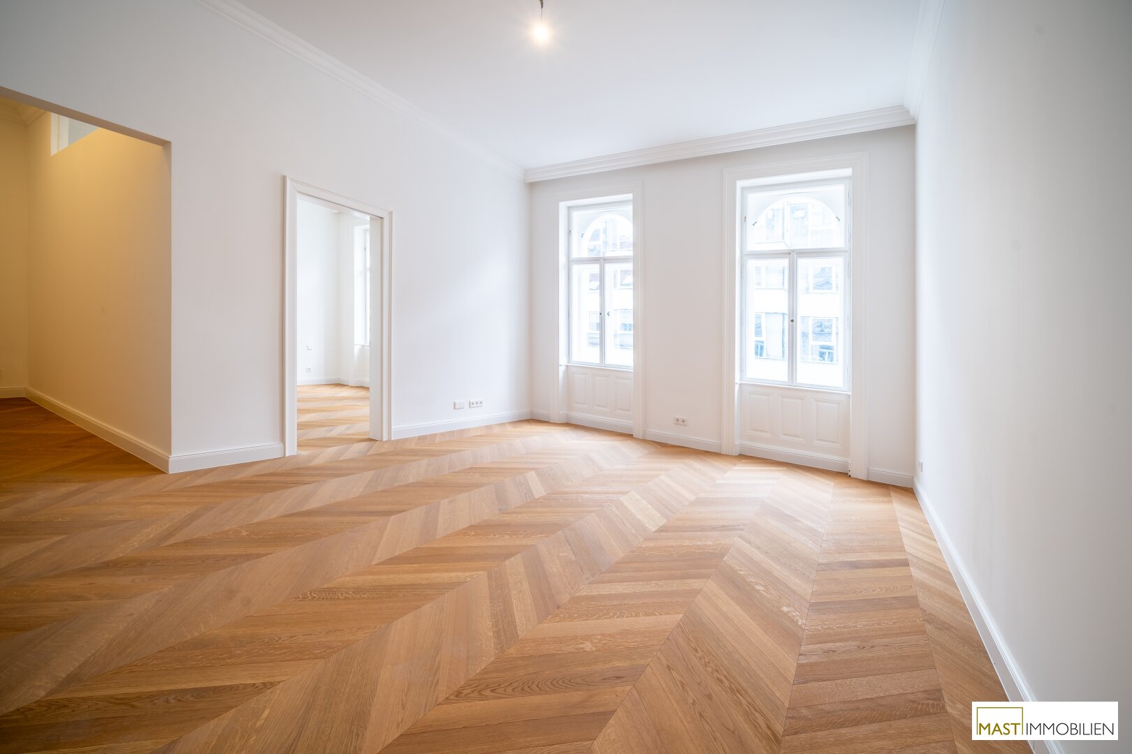 *NEU* Erstbezug 2-Zimmer Wohnung mit exklusiver Ausstattung in einzigartigem Altbau!