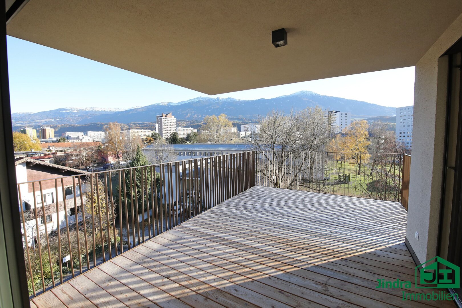 Erstklassiges Wohnen in Innsbruck: Moderne 3-Zimmer Wohnung (TOP 21) mit Südterrasse !