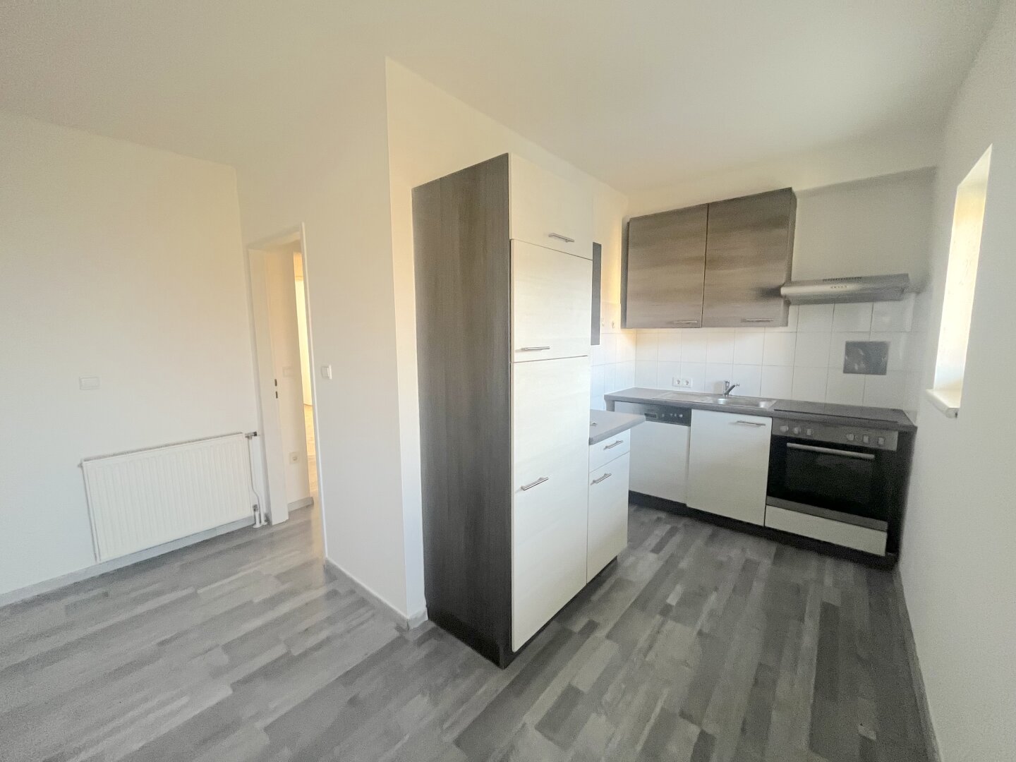 Sonnige 3-Zimmer mit Wintergarten und Balkon