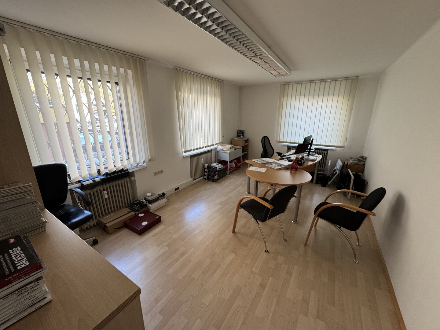 Vermietete Büro-/Praxisfläche in Telfs: 362 m² mit Terrasse und 2 Garagen!