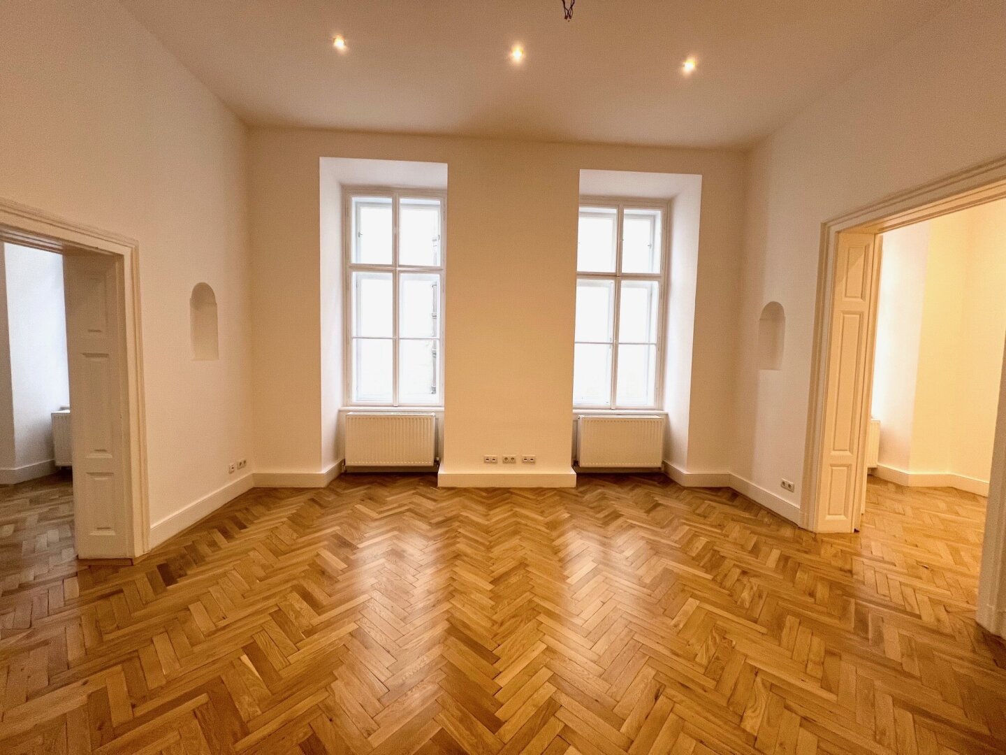 Charmante, ruhige 3-Zimmer-Altbauwohnung am Kohlmarkt – Innenstadtflair mit Stil!