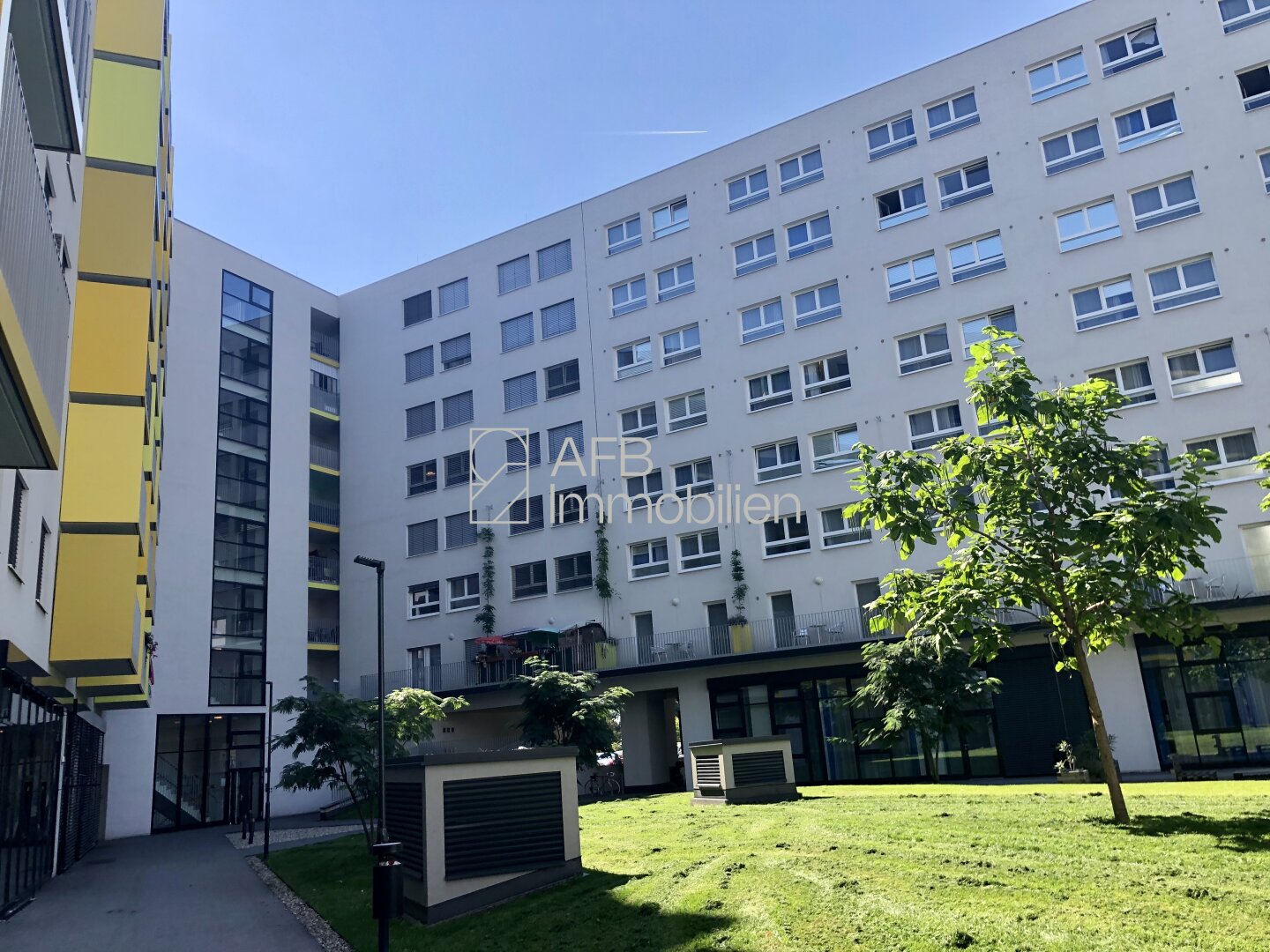 Sehr gut aufgeteilte 3-Zimmer-Genossenschaftswohnung mit Loggia