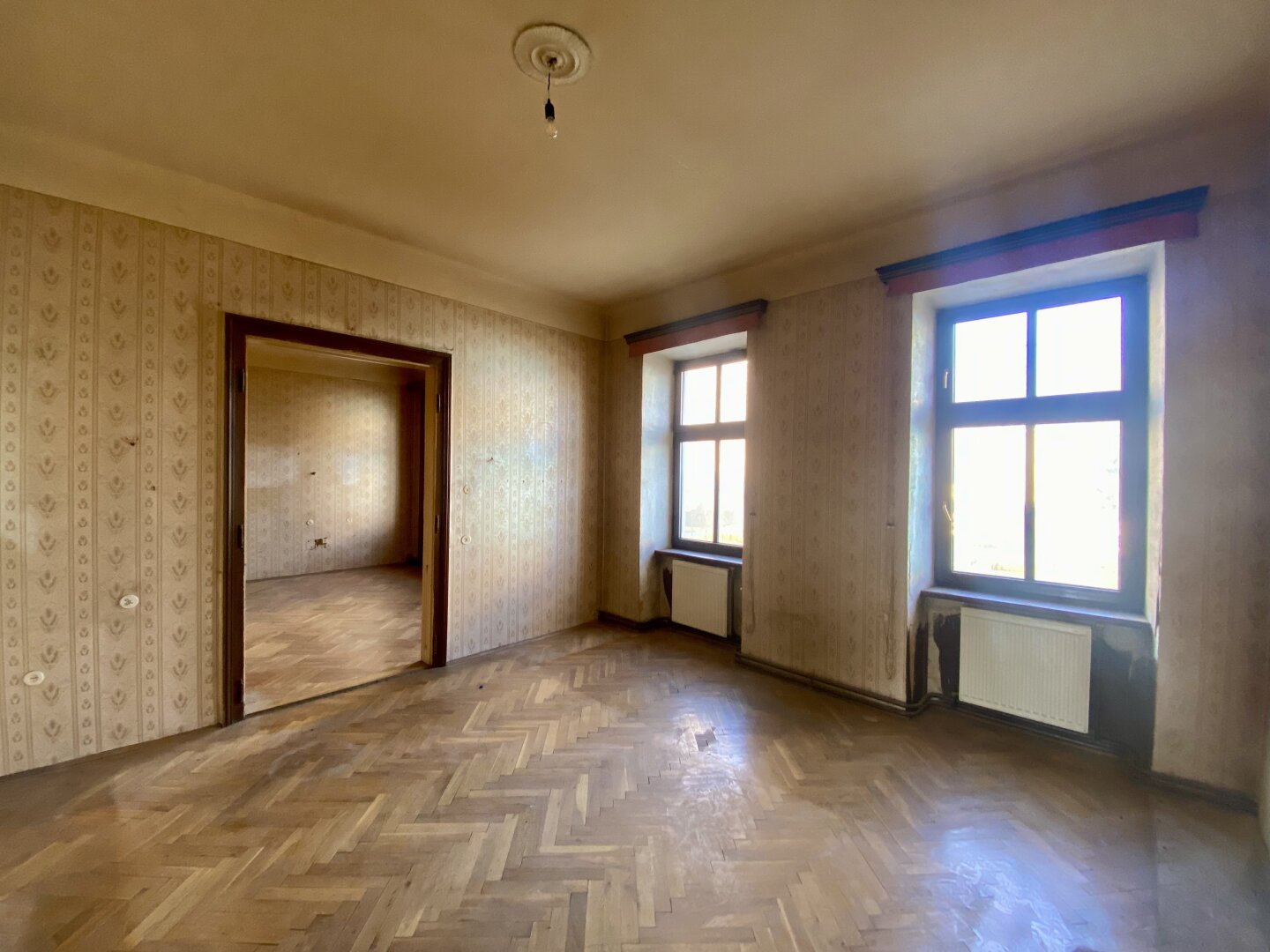 PROVISIONSFREI! Lagerfläche oder Atelier 130,7m² Nähe Grillgasse 1. Stock ohne Lift