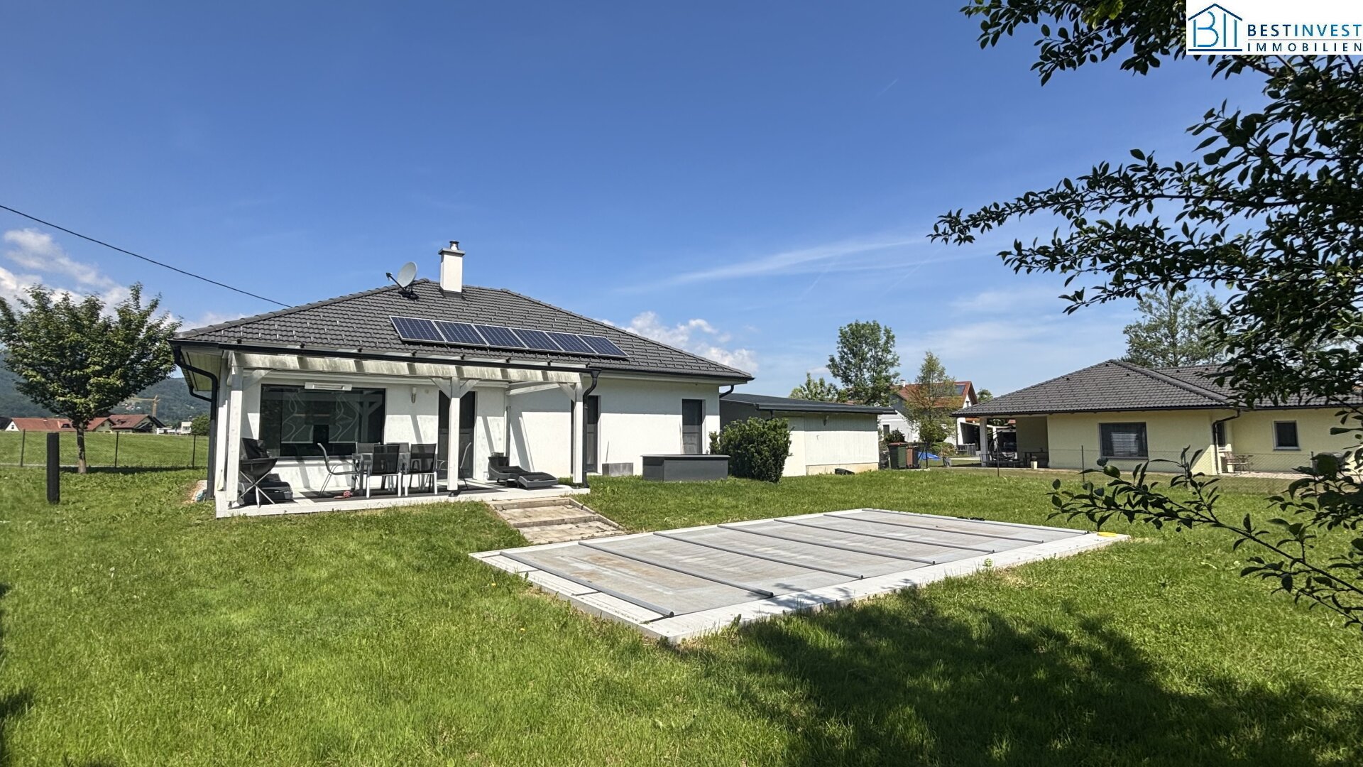 Bungalow mit Pool & Garten - Nahe Golfplatz *Videorundgang*