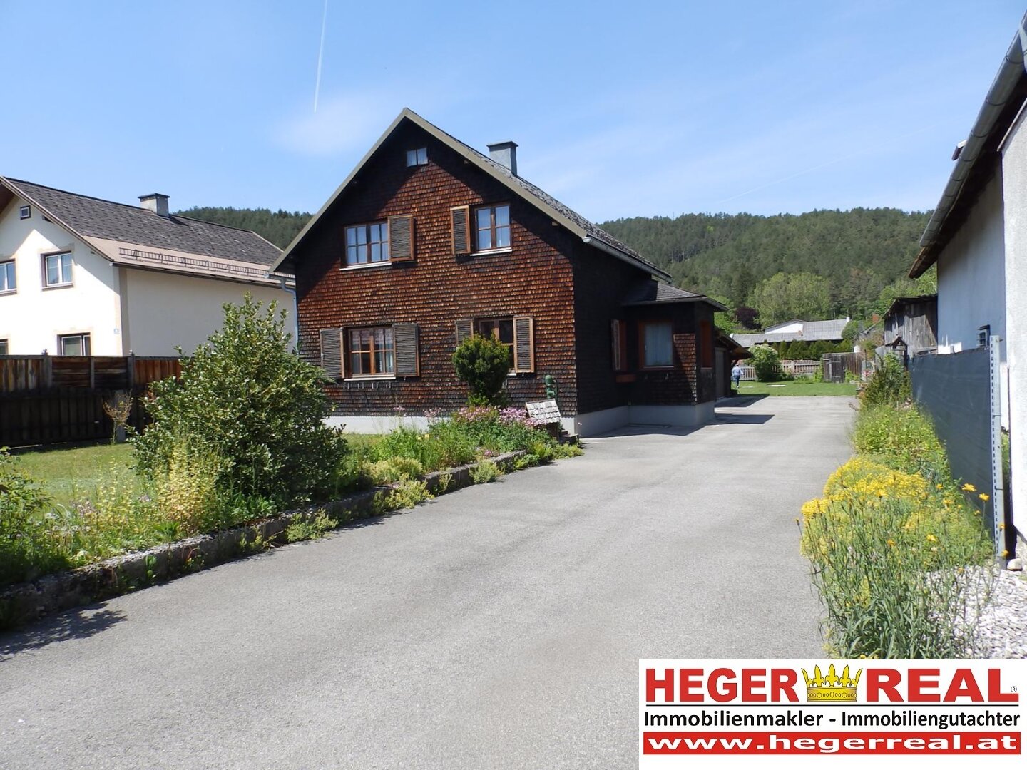 WOHNHAUS - NATURLIEBHABER - 2 HAUSZUFAHRTEN