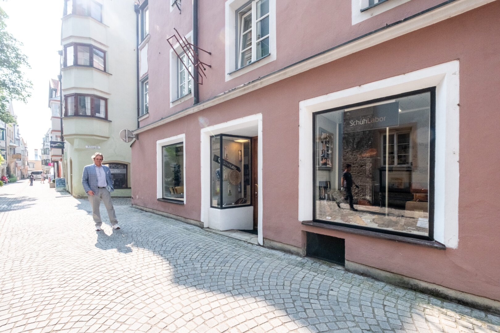 Attraktives Geschäftslokal in Hall in Tirol – Jetzt für nur 299.000 € sichern!