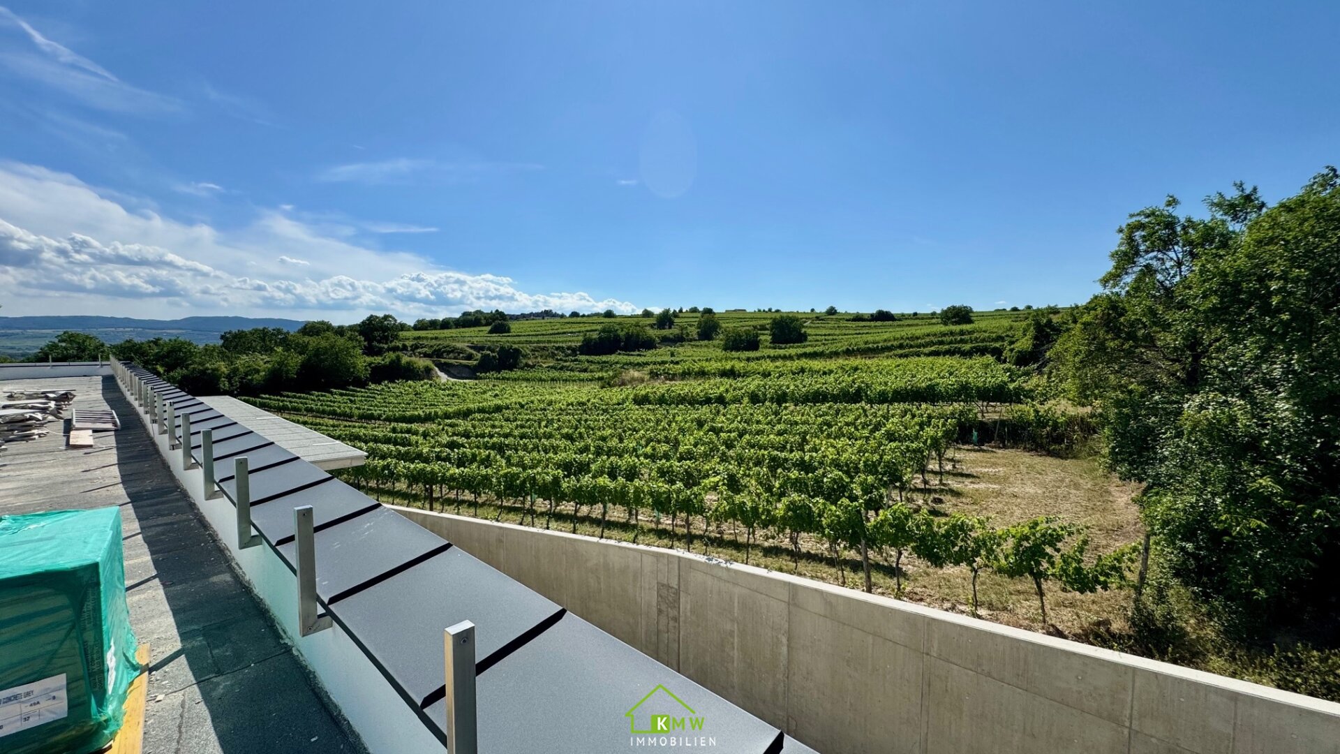 Aussichtslage Top 11: Weingartenblick - Luxuriöse 4 Zimmer Dachgeschosswohnung mit herrlicher Terrasse