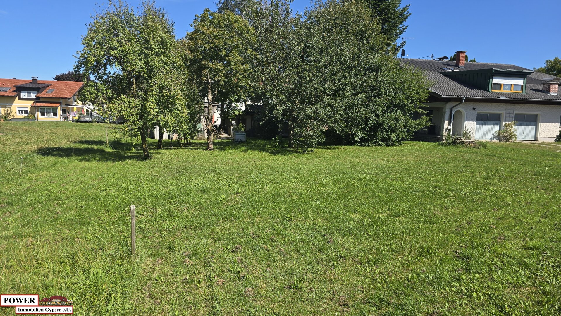 Attraktives Baugrundstück für Ihr Eigenheim oder als Geldparkplatz !