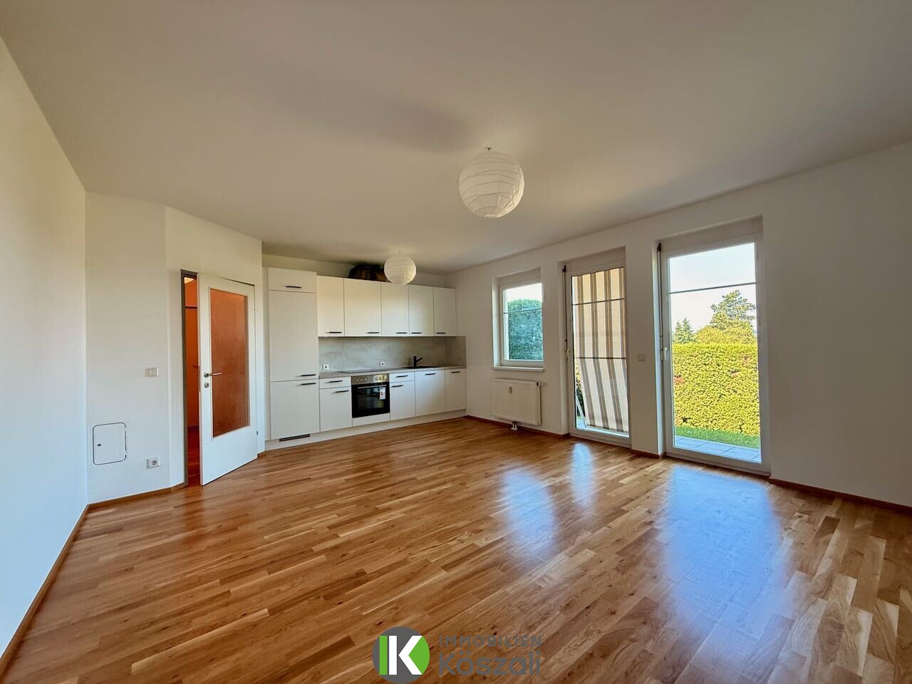 In Kaufabwicklung durch Immobilien Köszali! Ausblick und Terrasse samt Gartenmöglichkeit!