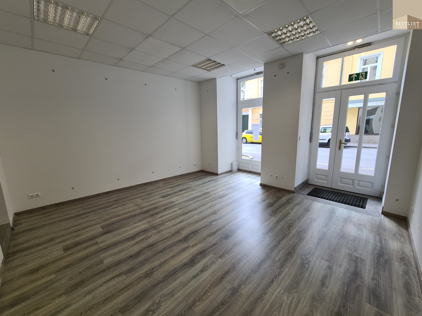 Büro / City-Shop im Zentrum zwischen Casino u. grüner Markt - top-renoviert