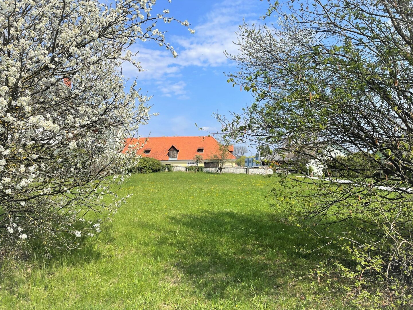 WALLFAHRTSORT MARIA LANKOWITZ - SONNIGER BAURECHTSGRUND