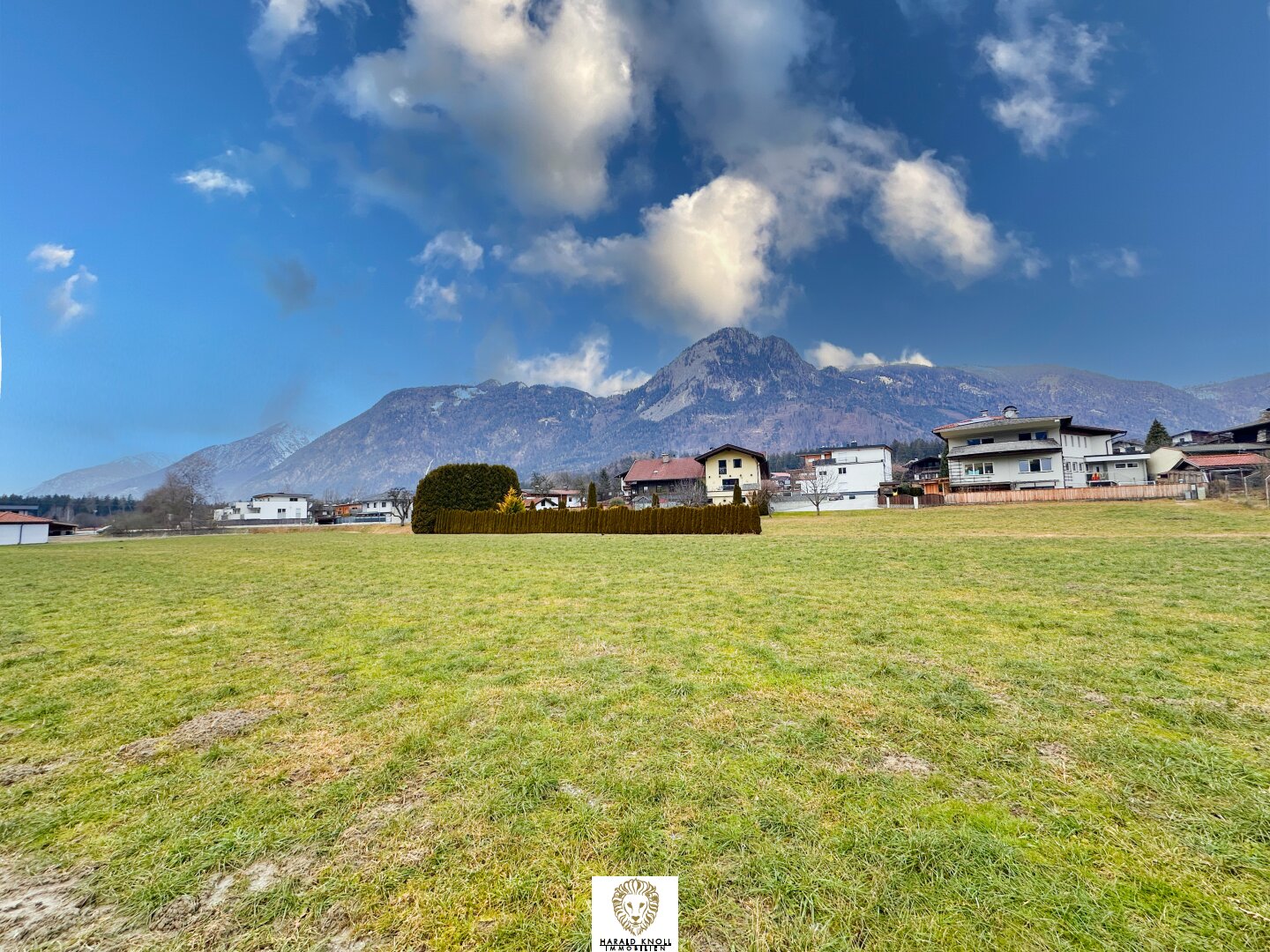 Wunderschöne, sonnige Bauparzelle (ca. 367 qm) für Ihr Einfamilienwohnhaus in Kramsach