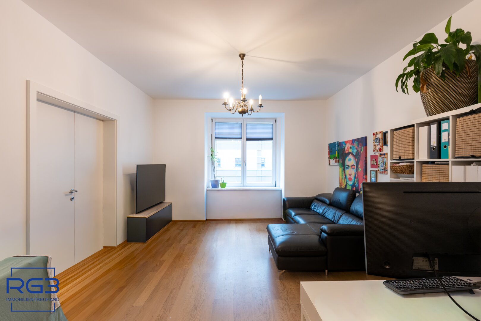 Top Eigentumswohnung mit Balkon in zentraler Lage