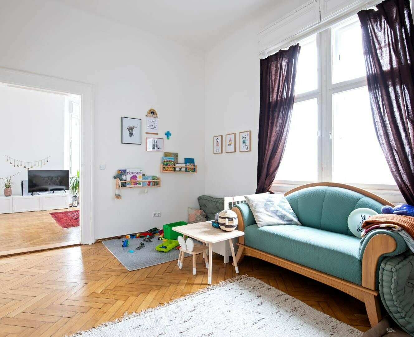 4-Zimmer-Wohnung mit Wintergarten & Terrasse in charmantem Landhaus in Wilhering zu mieten