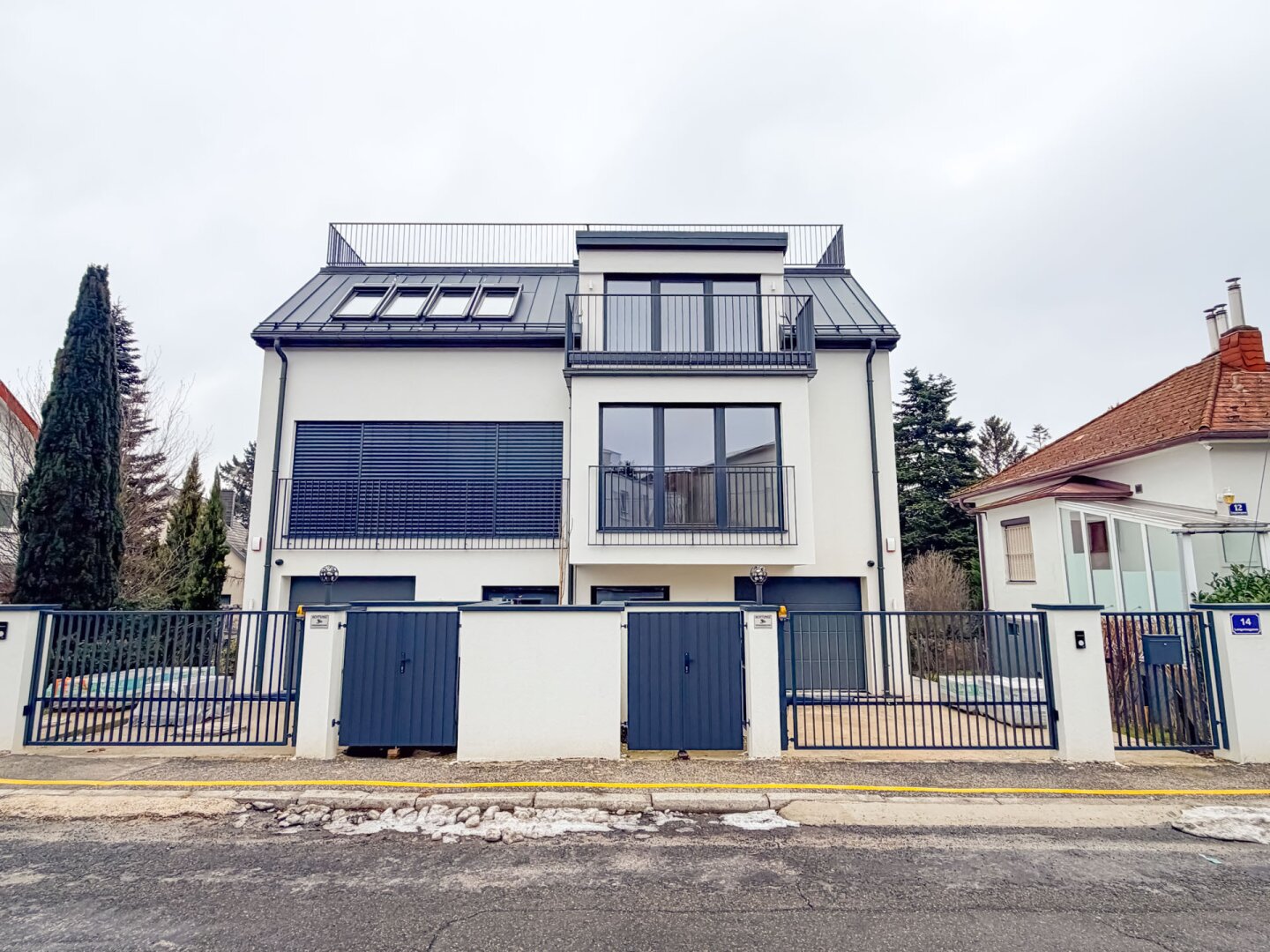 ERSTBEZUG! Doppelhaushälfte mit 175 m2 Wohnfläche in ruhiger Wohnlage mit Grünblick!