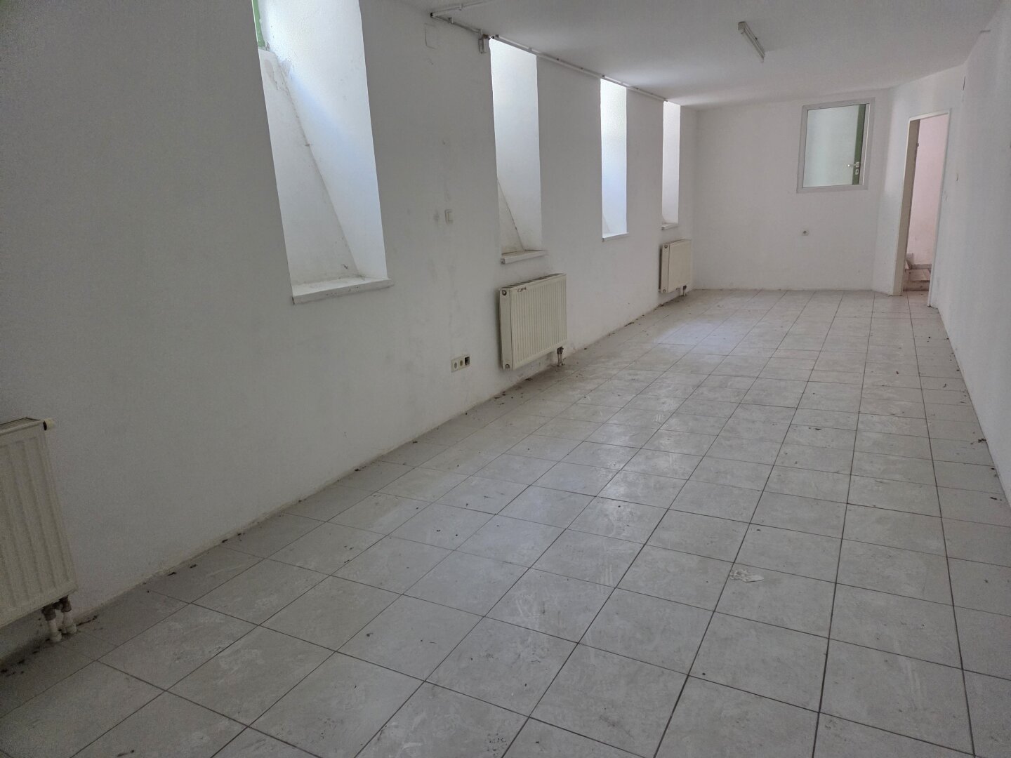 SOUTERRAIN LAGER ZU VERMIETEN - 2 RÄUME