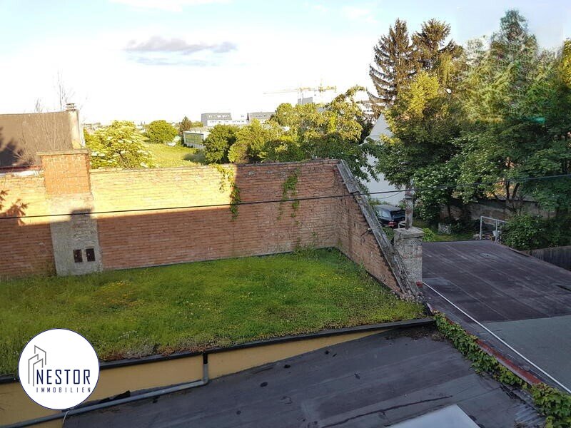 Großzügiges Mehrfamilienhaus nähe Kagraner Platz