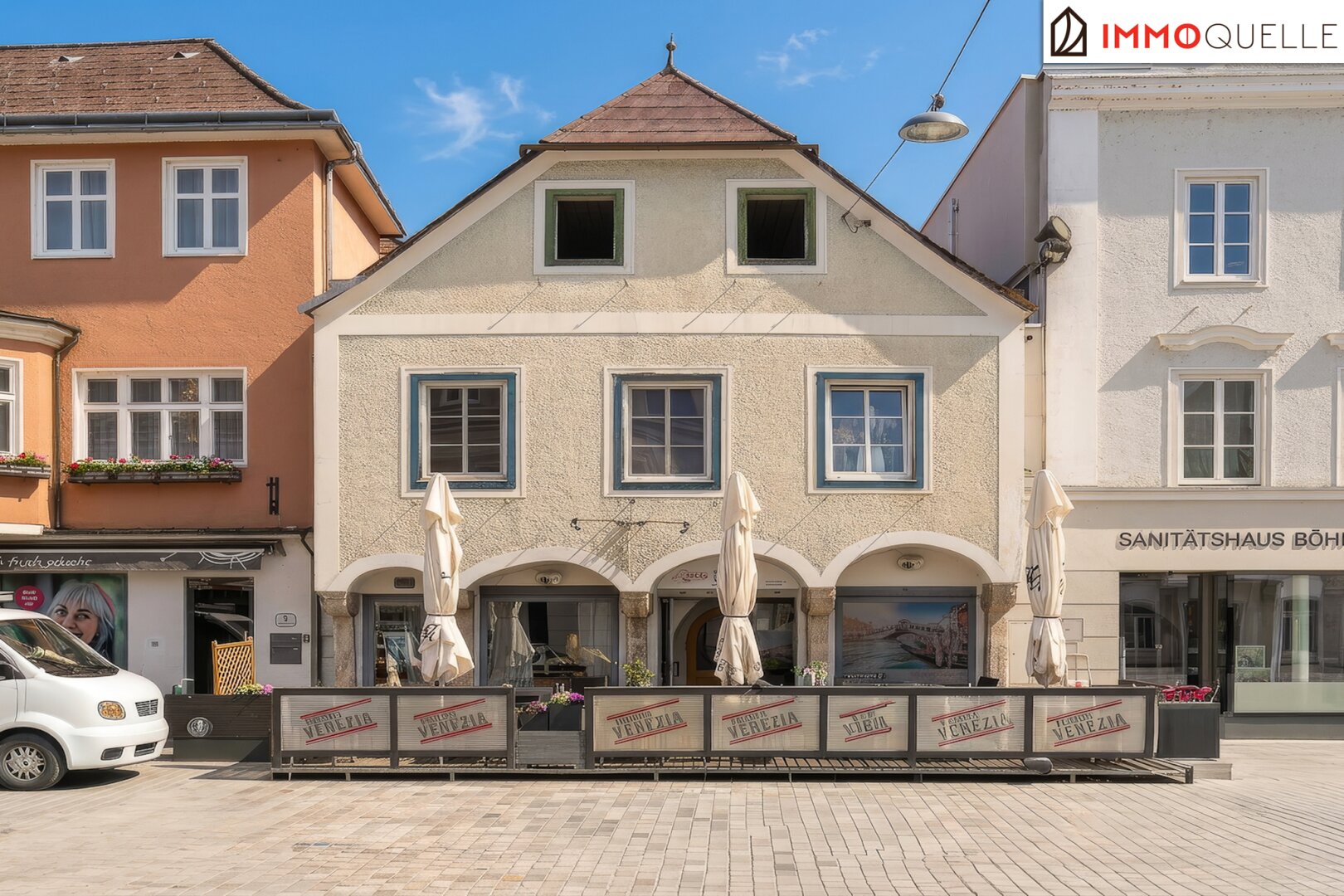 Stadtjuwel mit stabilem Ertrag - Vermietetes Geschäftslokal in historischer Stadtplatzlage - mit ca. 6 % Rendite, großzügiger Raumstruktur und optimaler Kundenführung