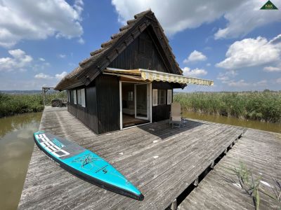 EINZIGARTIGE ALLEINRUHELAGE - UNEINSEHBAR - IM NEUSIEDLER SEE - AUF PACHTGRUND MIT BOOTSANLEGEPLATZ