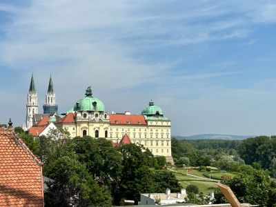 - PROVISIONSFREI direkt vom Bauträger - Klosterneuburg: 6-Zimmer-Wohnung mit Terrassen und Garten beim Stift - Top 1.06