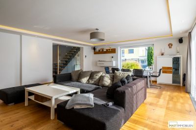 *NEU* 6-Zimmer Einfamilienhaus mit 1410 qm Grundfläche!