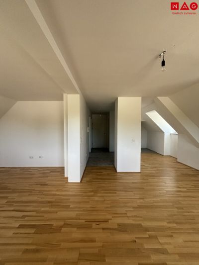 Naturnahes Wohnen auf dem Land mit dennoch guter Infrastruktur! Moderne 2-Zimmer Wohnung mit Parkplatz in Ampflwang!