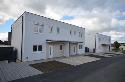 ERSTBEZUG DOPPELHÄUSER/REIHENHÄUSER IN MIETKAUF IN DER WUNDERBAREN GEGEND GESCHRIEBENSTEIN