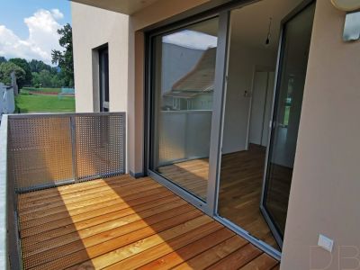 AN ALLE ANLEGER !!!  Barrierefreie 3 Zimmer Wohnung mit eigenem Gartenabteil, Balkon und Stellplatz!