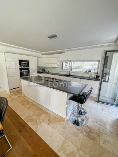 Zeitlose Eleganz: Wohnen mit Stil und Klasse