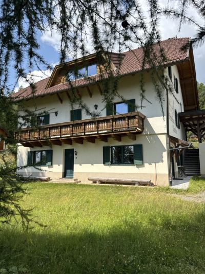 TRAUMLAGE ! FAMILIEN-FERIENWOHNUNG  !! Zweitwohnsitz!!  Apartments direkt an der Skipiste – Hochrindl