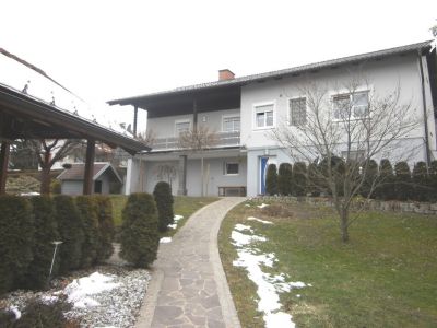 Geräumiges Traumhaus in Graz: 5 Zimmer, Balkon, 1500m² für 1.555,45 € mtl.