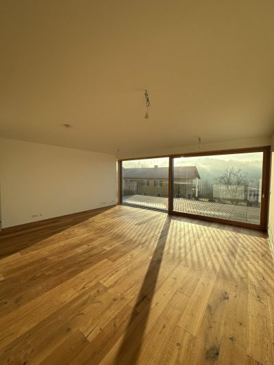 Wohntraum für die Familie: Neuwertiges Einfamilienhaus  im Grünen und sehr Zentrumsnah