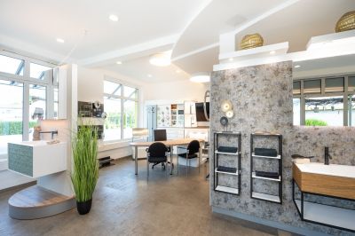 Gewerbeimmobilie mit Wohneinheit