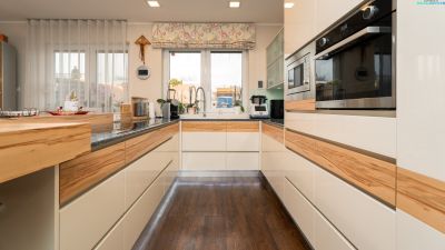 Bad Sauerbrunn – Moderner, barrierefreier Bungalow nahe Wiesen mit nachhaltiger Energieversorgung & Römersee-Nähe