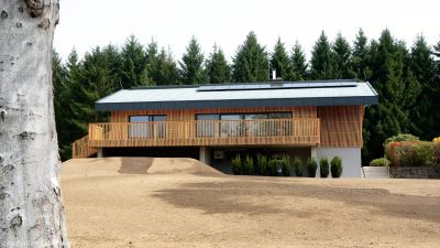 EXKLUSIVE PANORAMA-RESIDENZ! Stilvolles Wohnen in Ruhelage mit Blick ins weststeirische Hügelland!