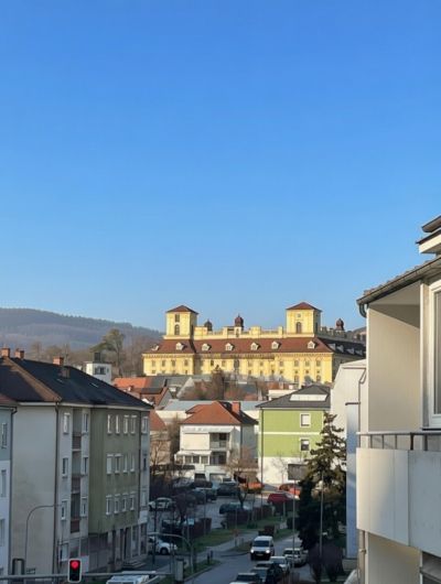 ALLES WAS DAS HERZ BEGEHRT - 3 ZIMMER VOLLSANIERT MIT SCHLOSSBLICK
