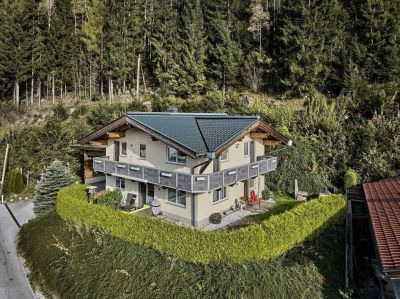 Ein Ort über dem Tal – Wohnen mit Weitblick über das Zillertal