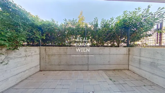 Wunderschöne sonnendurchflutete Wohnung mit Balkon im 23. Bezirk!!! Nähe U6 PERFEKTASTRAẞE!! 360°- 3D Grad Besichtigung - Bild