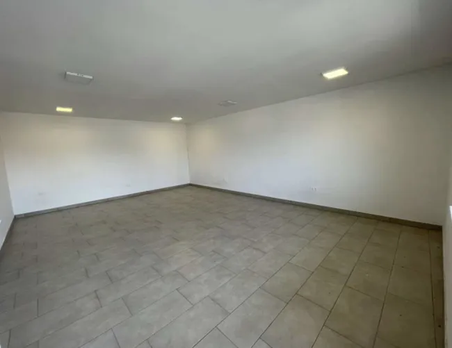 PROVISIONSFREI!!! Verschiedene Nutzungsmöglichkeiten Büro, Musik, Proberaum, Hobby, Fotostudio etc. 35 m² - Bild