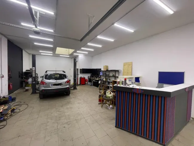 Große Halle, Werkstatt inkl. Hebebühne 92 m² GSR7 - Titelbild