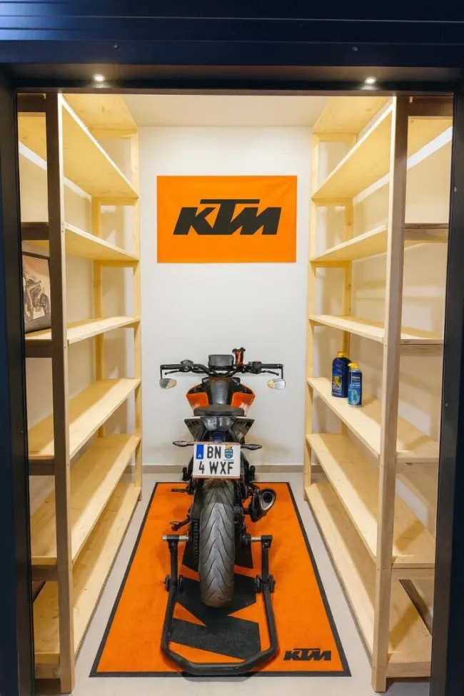 Dein Motorrad sucht einen Platz für Überwinterung? PROVISIONSFREI !!! Selfstorage, Kleinlager in Sollenau ab 5m² - Titelbild