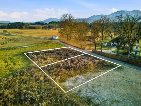Sonnige, ebene Baugrundstücke ohne Bebauungsverpflichtung