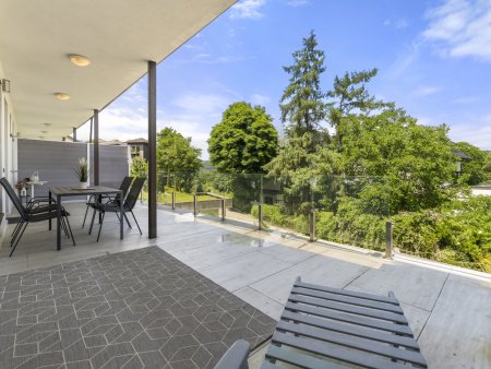 Sekirn am Wörthersee : Moderne Terrassenwohnung mit PV-Anlage + E - Ladestation + Seenähe -- Top 9