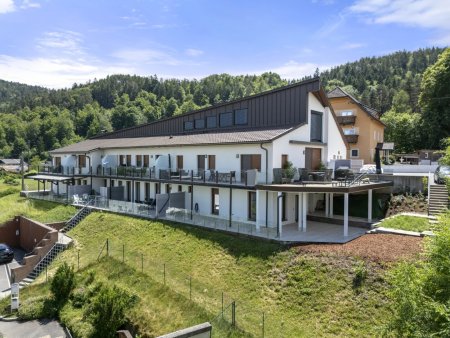 Sekirn am Wörthersee : Moderne Terrassenwohnung mit PV-Anlage + E - Ladestation + Seenähe -- Top 9