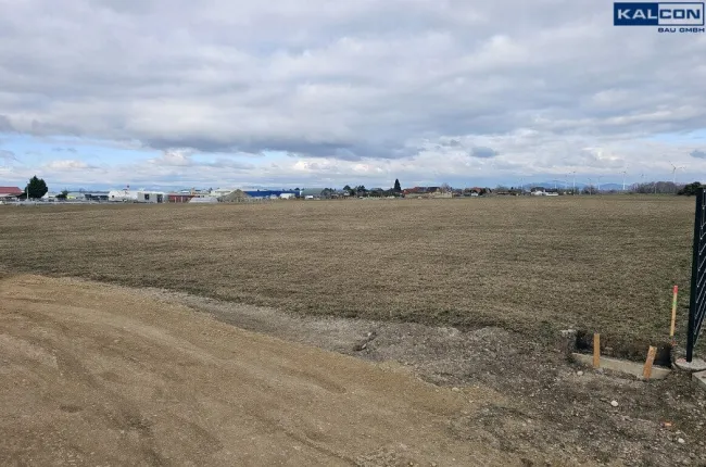 Gewerbetreibende aufgepasst! Großzügige Freiflächen / Lagerflächen ab 300m² zu mieten! - Bild