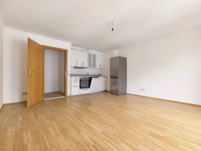 2-Zimmer-Wohnung in Top-Lage direkt am Europaplatz! - Titelbild