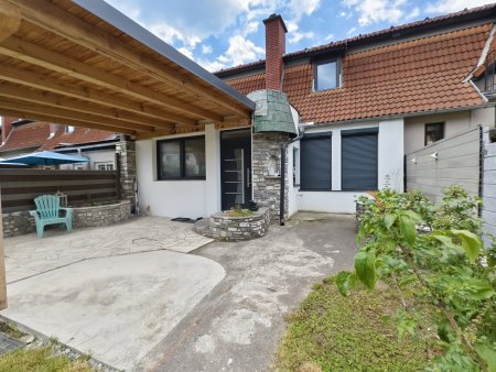 ** Preisreduktion** Modernisiertes Reihenhaus mit Garten, Garage & Carport in Kapfenberg-Redfeld