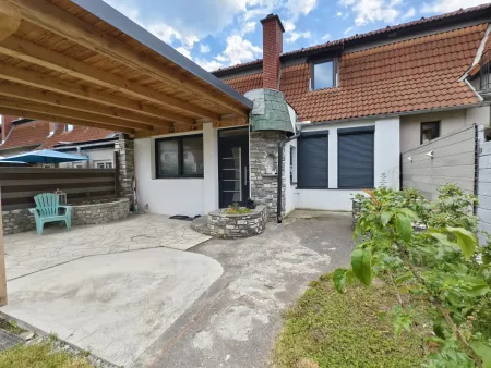 ** Preisreduktion** Modernisiertes Reihenhaus mit Garten, Garage & Carport in Kapfenberg-Redfeld